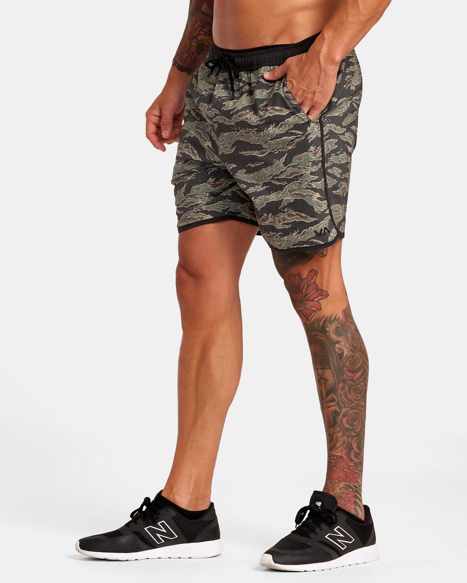 Tiger Camo Rvca Yogger Hybrid Elastic Athletic 17 Men's Shorts | QUSWA56798